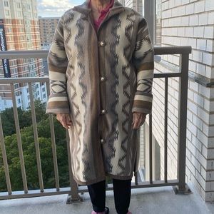 Woman’s Pendleton 41” coat all wool blanket